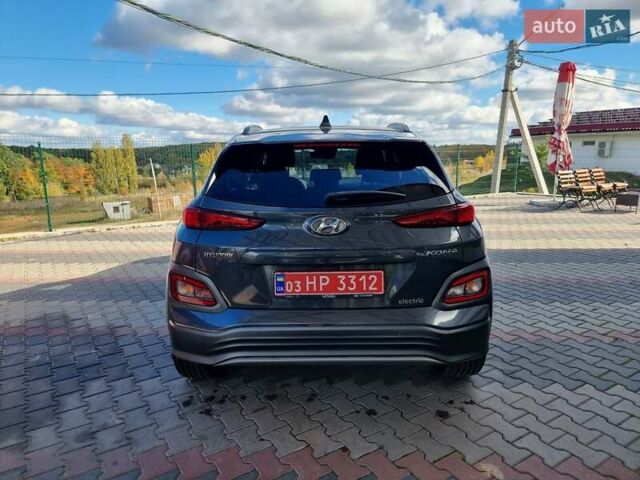 Серый Хендай Kona Electric, объемом двигателя 0 л и пробегом 42 тыс. км за 16200 $, фото 12 на Automoto.ua
