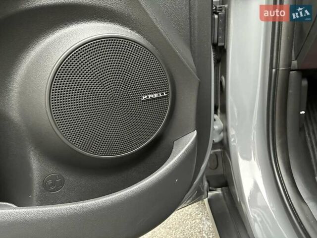 Серый Хендай Kona Electric, объемом двигателя 0 л и пробегом 78 тыс. км за 19500 $, фото 74 на Automoto.ua