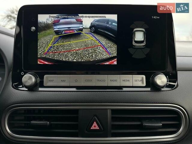 Сірий Хендай Kona Electric, об'ємом двигуна 0 л та пробігом 76 тис. км за 20500 $, фото 65 на Automoto.ua