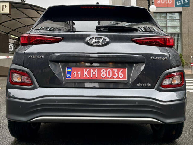 Серый Хендай Kona Electric, объемом двигателя 0 л и пробегом 130 тыс. км за 18500 $, фото 11 на Automoto.ua