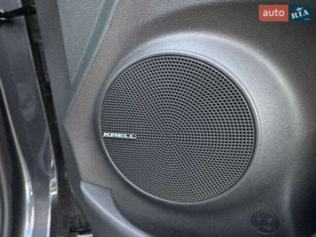 Сірий Хендай Kona Electric, об'ємом двигуна 0 л та пробігом 114 тис. км за 17999 $, фото 39 на Automoto.ua