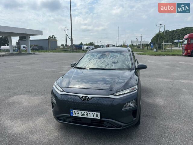 Серый Хендай Kona Electric, объемом двигателя 0 л и пробегом 49 тыс. км за 14900 $, фото 65 на Automoto.ua