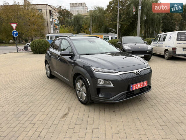 Серый Хендай Kona Electric, объемом двигателя 0 л и пробегом 52 тыс. км за 19000 $, фото 16 на Automoto.ua