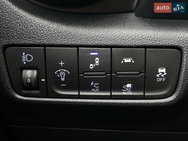 Серый Хендай Kona Electric, объемом двигателя 0 л и пробегом 69 тыс. км за 20400 $, фото 38 на Automoto.ua