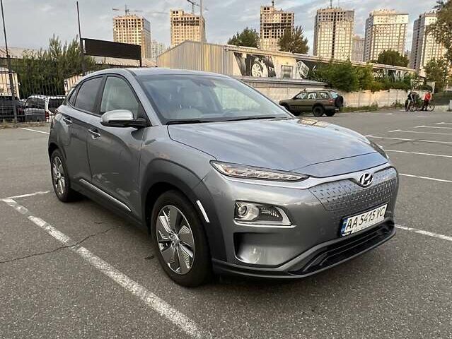 Сірий Хендай Kona Electric, об'ємом двигуна 0 л та пробігом 28 тис. км за 17200 $, фото 1 на Automoto.ua