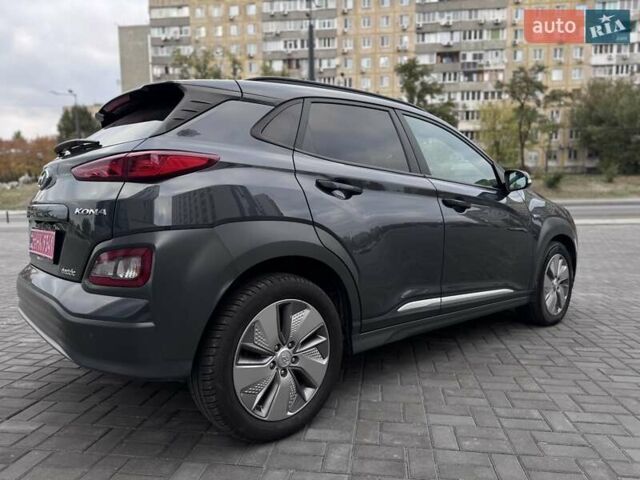 Сірий Хендай Kona Electric, об'ємом двигуна 0 л та пробігом 88 тис. км за 18700 $, фото 14 на Automoto.ua