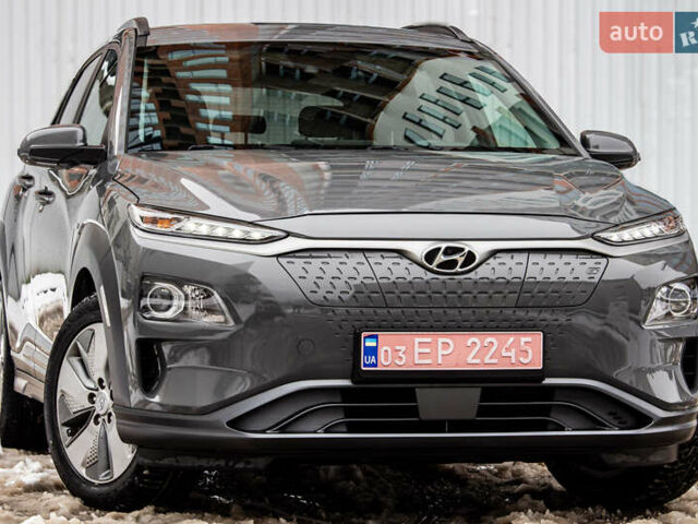 Сірий Хендай Kona Electric, об'ємом двигуна 0 л та пробігом 26 тис. км за 16300 $, фото 10 на Automoto.ua