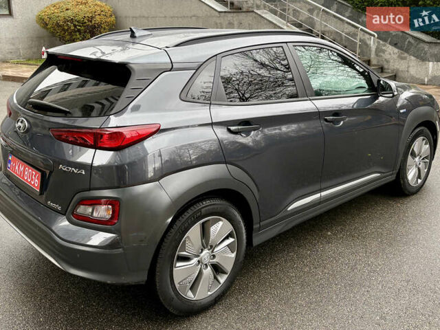 Серый Хендай Kona Electric, объемом двигателя 0 л и пробегом 130 тыс. км за 18500 $, фото 26 на Automoto.ua