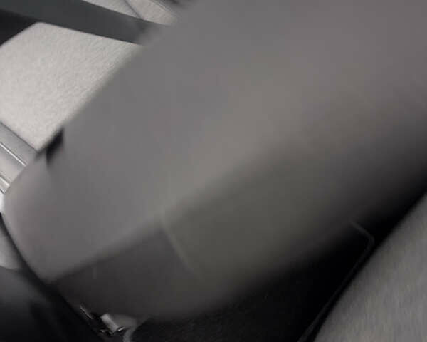 Сірий Хендай Kona Electric, об'ємом двигуна 0 л та пробігом 56 тис. км за 15400 $, фото 23 на Automoto.ua