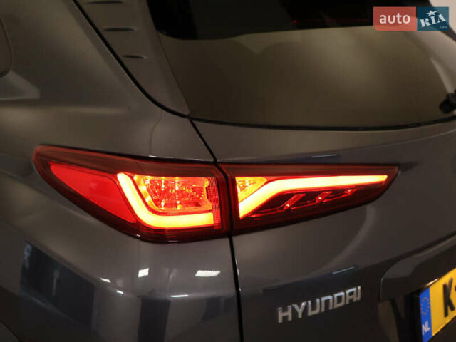 Серый Хендай Kona Electric, объемом двигателя 0 л и пробегом 155 тыс. км за 17400 $, фото 10 на Automoto.ua
