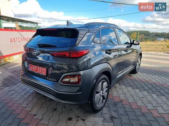 Серый Хендай Kona Electric, объемом двигателя 0 л и пробегом 42 тыс. км за 16200 $, фото 9 на Automoto.ua