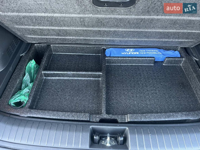 Сірий Хендай Kona Electric, об'ємом двигуна 0 л та пробігом 31 тис. км за 15500 $, фото 31 на Automoto.ua