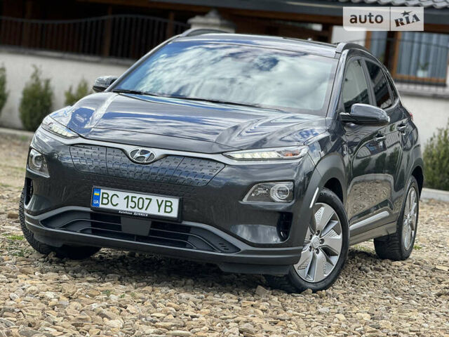 Сірий Хендай Kona Electric, об'ємом двигуна 0 л та пробігом 52 тис. км за 20800 $, фото 2 на Automoto.ua