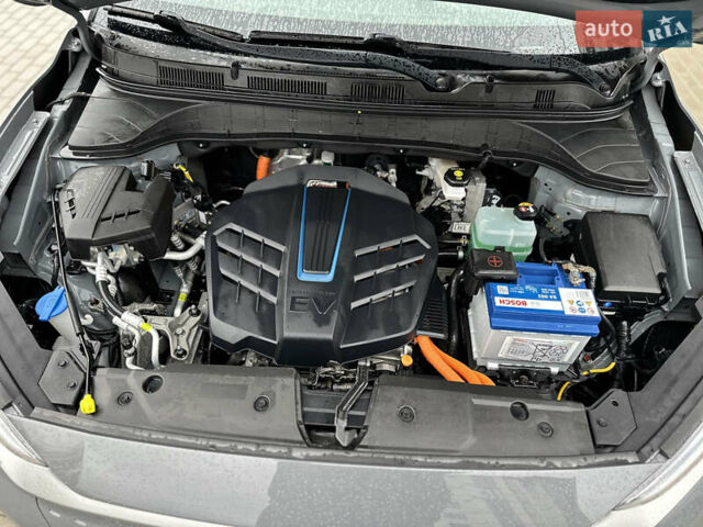 Серый Хендай Kona Electric, объемом двигателя 0 л и пробегом 158 тыс. км за 16300 $, фото 13 на Automoto.ua