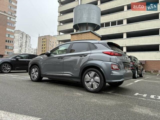 Серый Хендай Kona Electric, объемом двигателя 0 л и пробегом 78 тыс. км за 19500 $, фото 17 на Automoto.ua