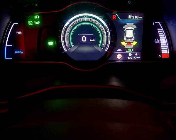 Серый Хендай Kona Electric, объемом двигателя 0 л и пробегом 130 тыс. км за 18500 $, фото 42 на Automoto.ua