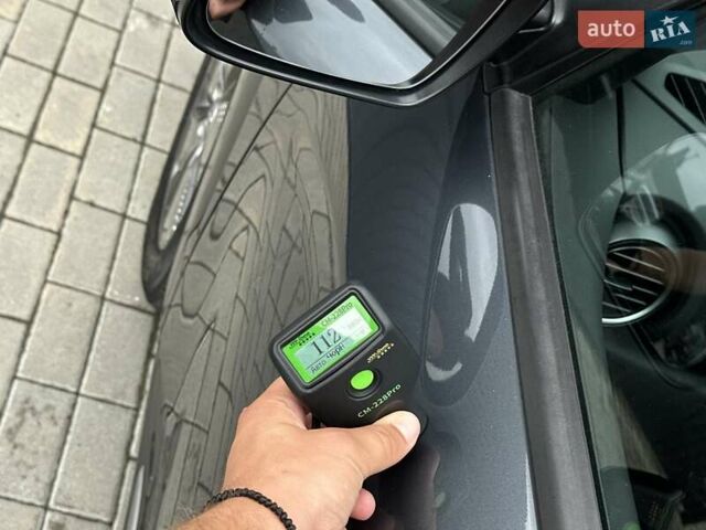 Сірий Хендай Kona Electric, об'ємом двигуна 0 л та пробігом 63 тис. км за 18500 $, фото 49 на Automoto.ua