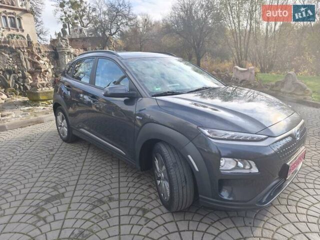 Серый Хендай Kona Electric, объемом двигателя 0 л и пробегом 122 тыс. км за 16550 $, фото 15 на Automoto.ua
