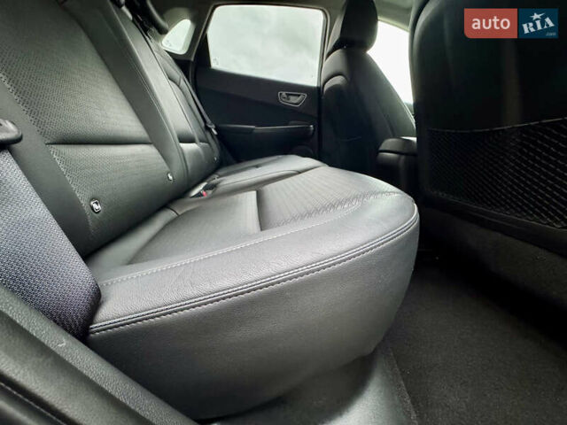 Сірий Хендай Kona Electric, об'ємом двигуна 0 л та пробігом 78 тис. км за 18900 $, фото 38 на Automoto.ua