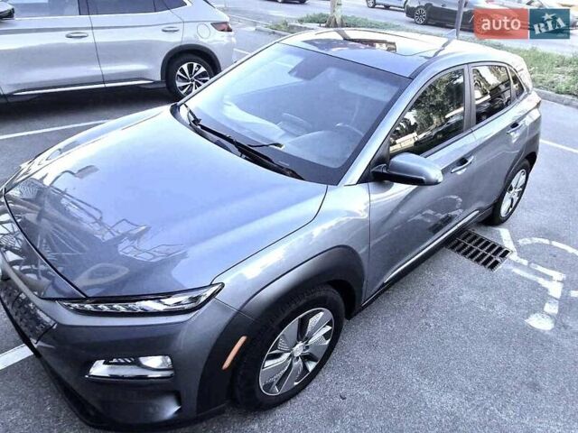 Сірий Хендай Kona Electric, об'ємом двигуна 0 л та пробігом 79 тис. км за 18500 $, фото 1 на Automoto.ua
