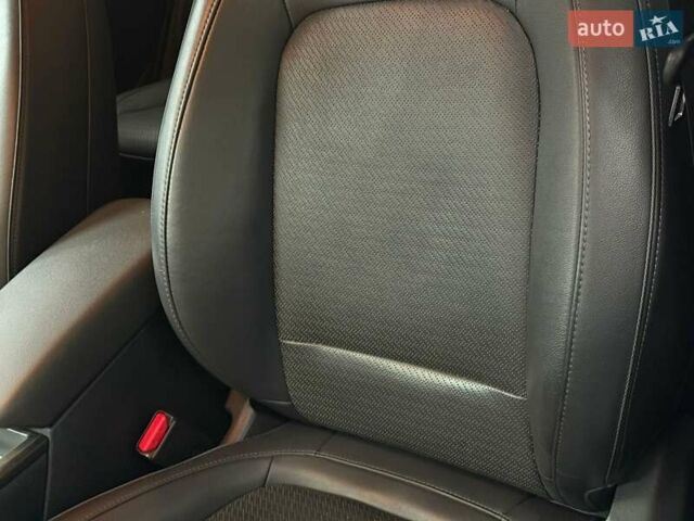 Сірий Хендай Kona Electric, об'ємом двигуна 0 л та пробігом 71 тис. км за 18465 $, фото 18 на Automoto.ua