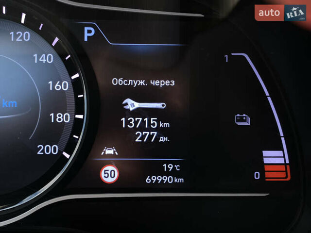 Серый Хендай Kona Electric, объемом двигателя 0 л и пробегом 69 тыс. км за 20400 $, фото 59 на Automoto.ua