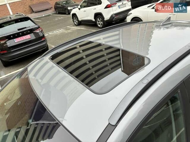 Серый Хендай Kona Electric, объемом двигателя 0 л и пробегом 78 тыс. км за 19500 $, фото 30 на Automoto.ua