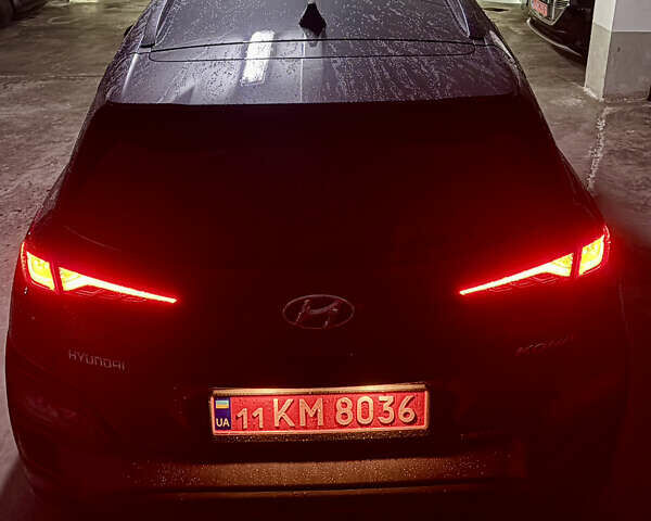 Серый Хендай Kona Electric, объемом двигателя 0 л и пробегом 130 тыс. км за 18500 $, фото 38 на Automoto.ua