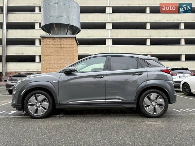 Серый Хендай Kona Electric, объемом двигателя 0 л и пробегом 78 тыс. км за 19500 $, фото 19 на Automoto.ua
