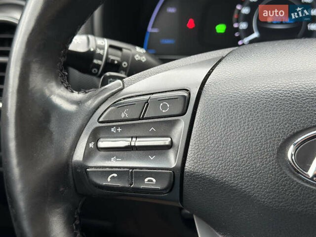 Серый Хендай Kona Electric, объемом двигателя 0 л и пробегом 167 тыс. км за 17700 $, фото 34 на Automoto.ua