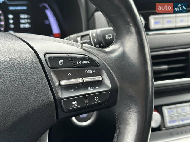 Серый Хендай Kona Electric, объемом двигателя 0 л и пробегом 167 тыс. км за 17700 $, фото 31 на Automoto.ua