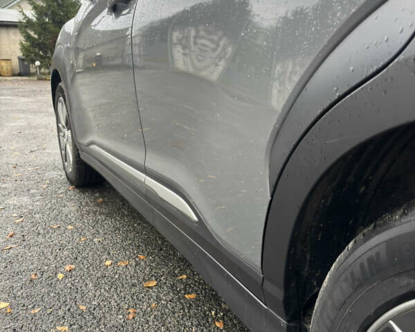 Сірий Хендай Kona Electric, об'ємом двигуна 0 л та пробігом 56 тис. км за 15400 $, фото 26 на Automoto.ua