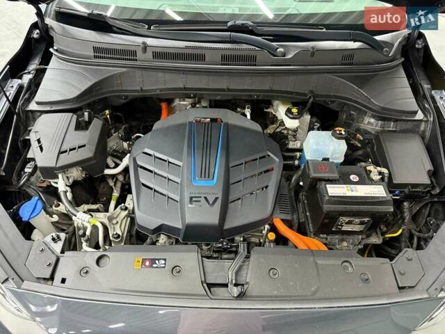 Сірий Хендай Kona Electric, об'ємом двигуна 0 л та пробігом 128 тис. км за 17933 $, фото 10 на Automoto.ua