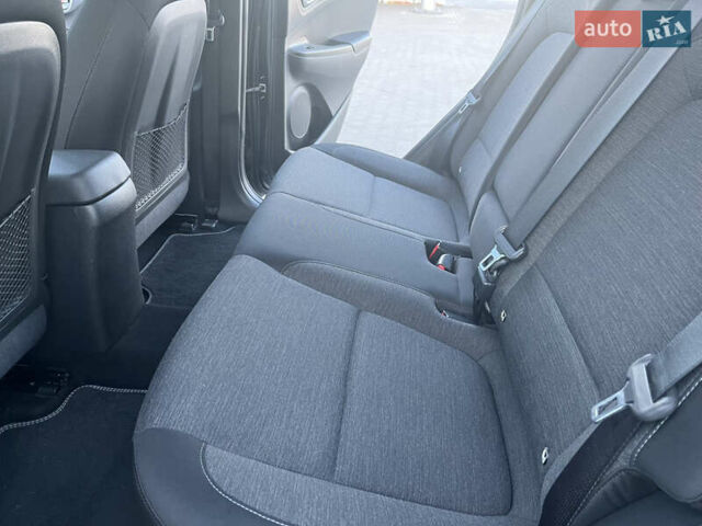 Сірий Хендай Kona Electric, об'ємом двигуна 0 л та пробігом 31 тис. км за 15500 $, фото 41 на Automoto.ua