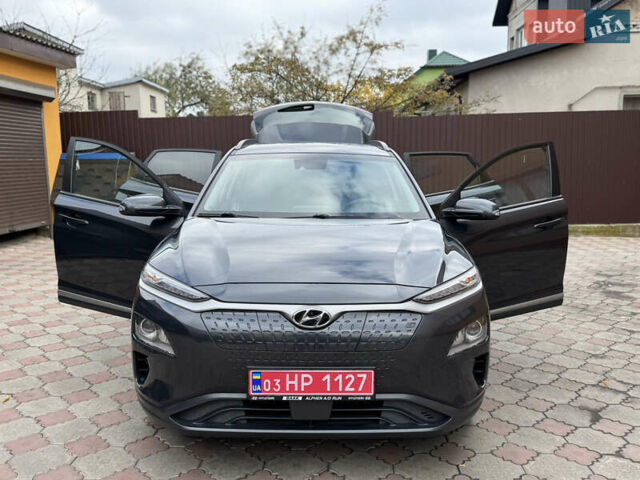 Серый Хендай Kona Electric, объемом двигателя 0 л и пробегом 106 тыс. км за 15999 $, фото 22 на Automoto.ua