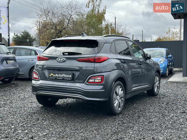 Серый Хендай Kona Electric, объемом двигателя 0 л и пробегом 167 тыс. км за 17700 $, фото 21 на Automoto.ua