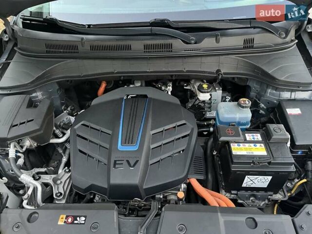 Сірий Хендай Kona Electric, об'ємом двигуна 0 л та пробігом 138 тис. км за 17500 $, фото 27 на Automoto.ua