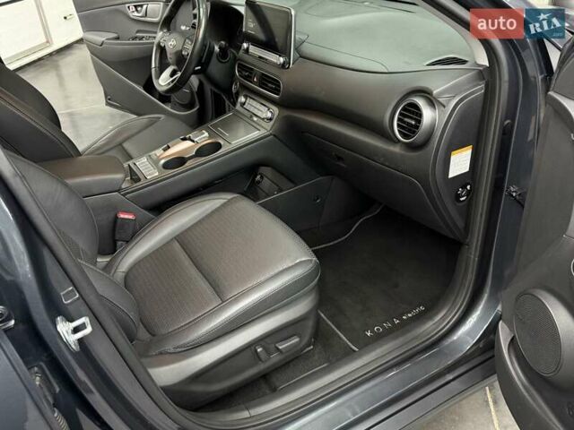 Сірий Хендай Kona Electric, об'ємом двигуна 0 л та пробігом 71 тис. км за 18465 $, фото 19 на Automoto.ua