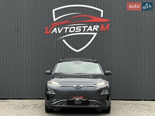 Сірий Хендай Kona Electric, об'ємом двигуна 0 л та пробігом 63 тис. км за 18500 $, фото 1 на Automoto.ua