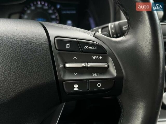 Сірий Хендай Kona Electric, об'ємом двигуна 0 л та пробігом 76 тис. км за 20500 $, фото 52 на Automoto.ua