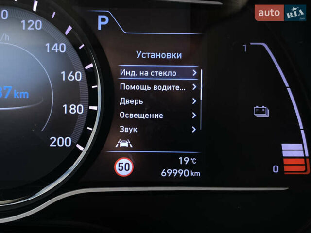 Серый Хендай Kona Electric, объемом двигателя 0 л и пробегом 69 тыс. км за 20400 $, фото 51 на Automoto.ua