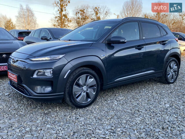 Серый Хендай Kona Electric, объемом двигателя 0 л и пробегом 104 тыс. км за 17200 $, фото 12 на Automoto.ua