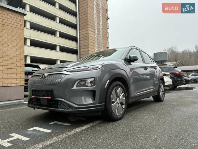 Серый Хендай Kona Electric, объемом двигателя 0 л и пробегом 78 тыс. км за 19500 $, фото 23 на Automoto.ua