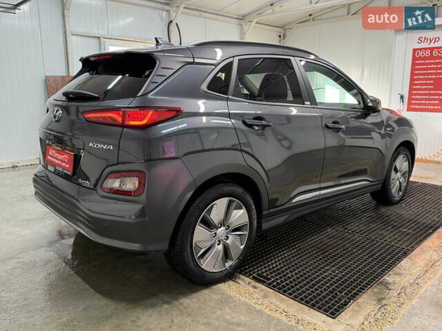Серый Хендай Kona Electric, объемом двигателя 0 л и пробегом 36 тыс. км за 20700 $, фото 21 на Automoto.ua
