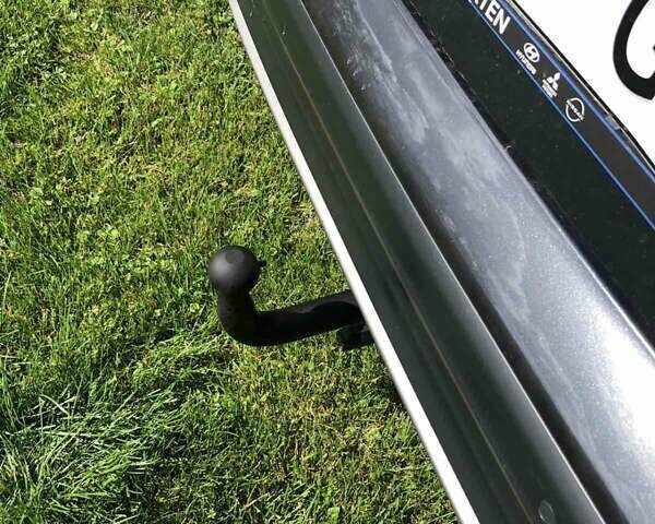 Серый Хендай Kona Electric, объемом двигателя 0 л и пробегом 135 тыс. км за 17100 $, фото 8 на Automoto.ua