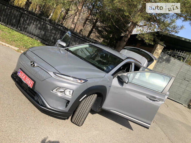 Сірий Хендай Kona Electric, об'ємом двигуна 0 л та пробігом 25 тис. км за 16490 $, фото 15 на Automoto.ua