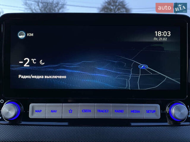 Серый Хендай Kona Electric, объемом двигателя 0 л и пробегом 104 тыс. км за 17200 $, фото 66 на Automoto.ua