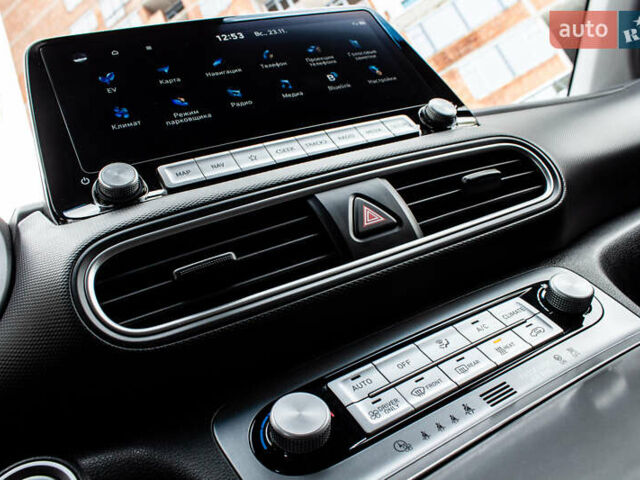 Сірий Хендай Kona Electric, об'ємом двигуна 0 л та пробігом 26 тис. км за 16300 $, фото 48 на Automoto.ua