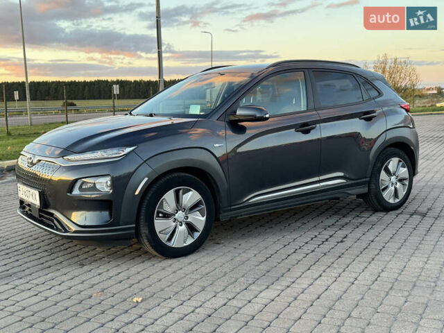 Сірий Хендай Kona Electric, об'ємом двигуна 0 л та пробігом 114 тис. км за 17999 $, фото 19 на Automoto.ua