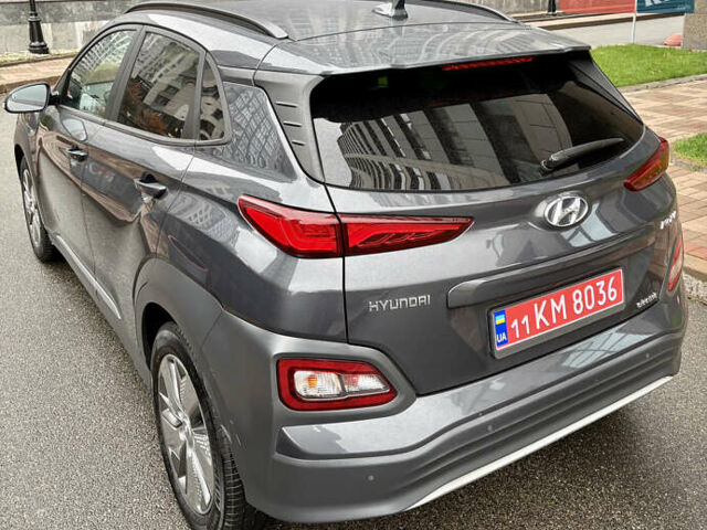 Серый Хендай Kona Electric, объемом двигателя 0 л и пробегом 130 тыс. км за 18500 $, фото 29 на Automoto.ua